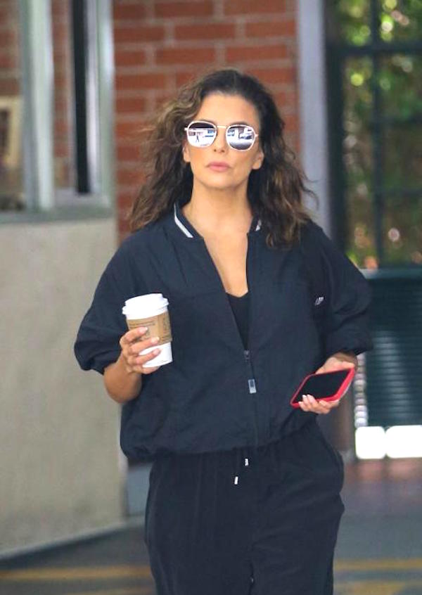 Beverly Hills, Eva Longoria si fa bella concedendosi una seduta dall'estetista