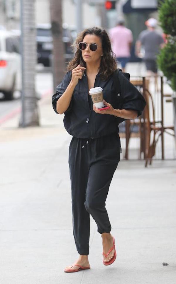 Beverly Hills, Eva Longoria si fa bella concedendosi una seduta dall'estetista