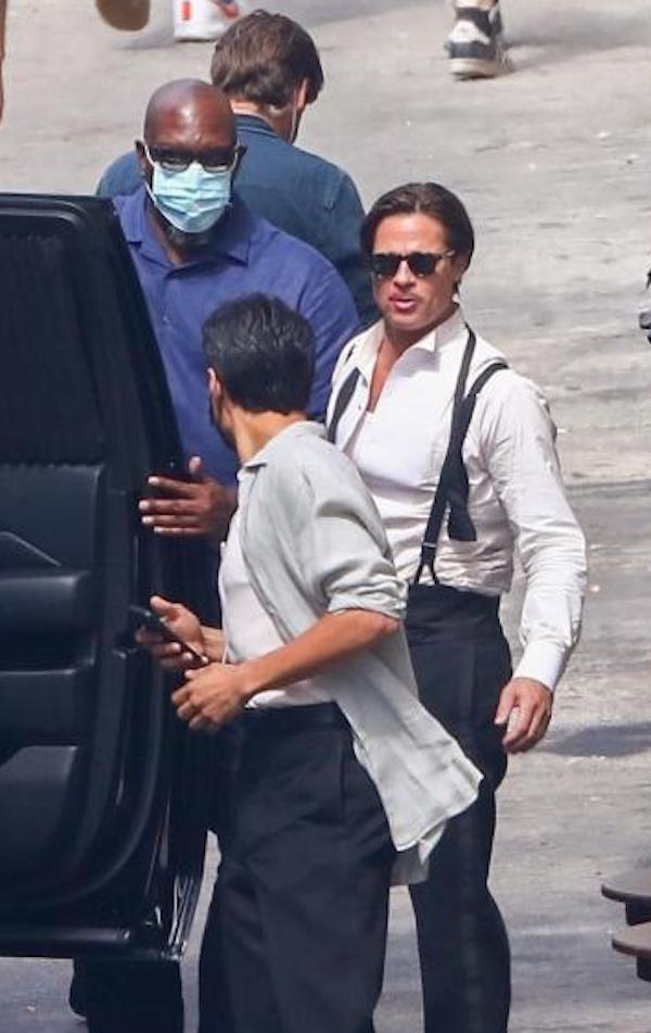 Los Angeles,le prime foto di Brad Pitt sul set del nuovo film 'Babylon' Los Angeles,le prime foto di Brad Pitt sul set del nuovo film 'Babylon'