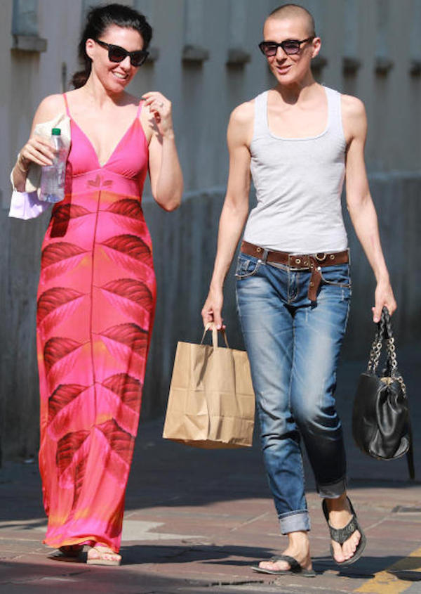 Milano, Rosalinda Celentano a passeggio con l'amica del cuore, Tinna Hoffmann