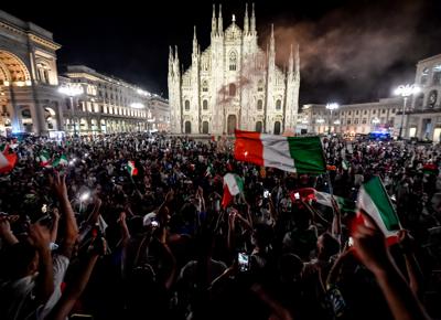 Italia vince Euro 2020 festa tifosi 1