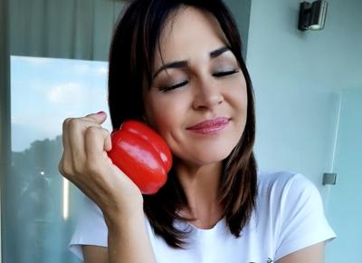 Iuliana Ierugan con un peperone