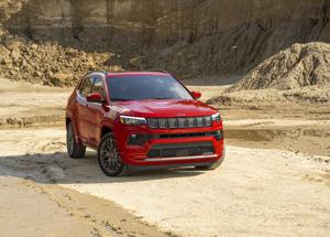 Jeep, RAM e FIAT insieme a (RED) per combattere AIDS e COVID-19