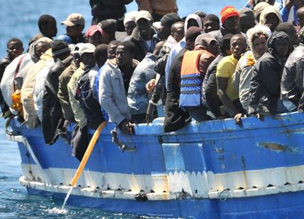 Migranti, naufragio al largo della Tunisia. Cinque morti, più di 25 i dispersi