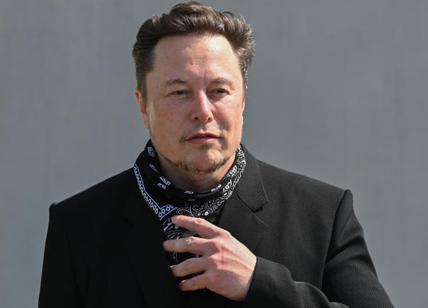Tesla, sul mercato altre 930mila azioni: Musk sfrutta ancora la stock option