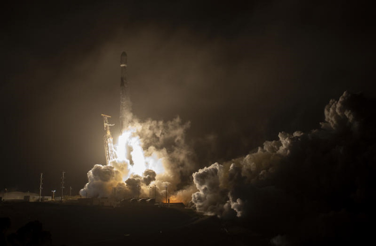 Dart, il primo test di difesa planetaria su vasta scala , che dimostra un metodo di tecnologia di deviazione degli asteroidi Dart, il primo test di difesa planetaria su vasta scala , che dimostra un metodo di tecnologia di deviazione degli asteroidi