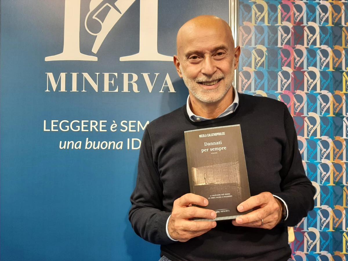 Nicola Calathopoulos presenta "Dannati per sempre" allo stand di Minerva edizioni Nicola Calathopoulos presenta "Dannati per sempre" allo stand di Minerva edizioni