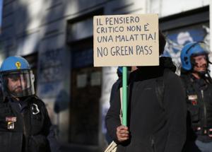 Marcia dei no green pass su Roma: la Prefettura pronta a vietare il raduno
