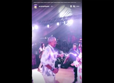 obama dancing at party ape