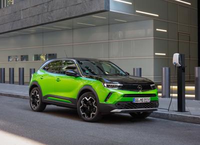 Opel mobilità elettrica