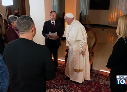 Papa Francesco e gli invisibili: lo speciale TG5. Anticipazioni