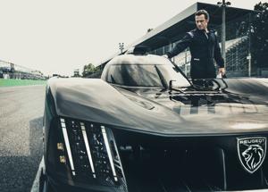 Stefano Accorsi porta in pista la nuova Peugeot 908 9X8 Hypercar