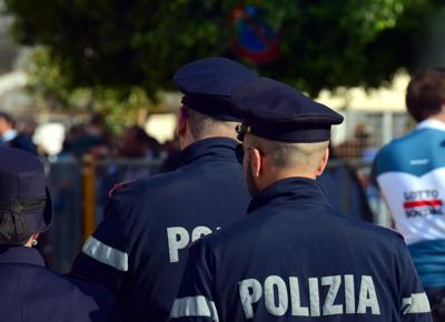 polizia forze dell'ordine