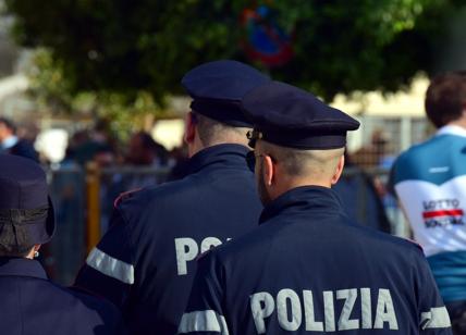 Milano, 16 ordini di allontanamento da piazza Vetra