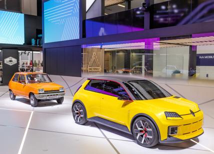 Renault si aggiudica due premi al Festival Automobile International