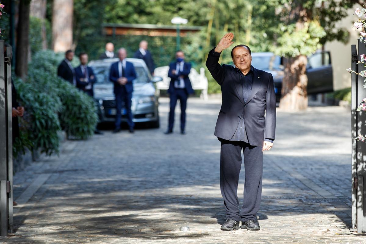 Silvio Berlusconi (Lapresse) Silvio Berlusconi (Lapresse)