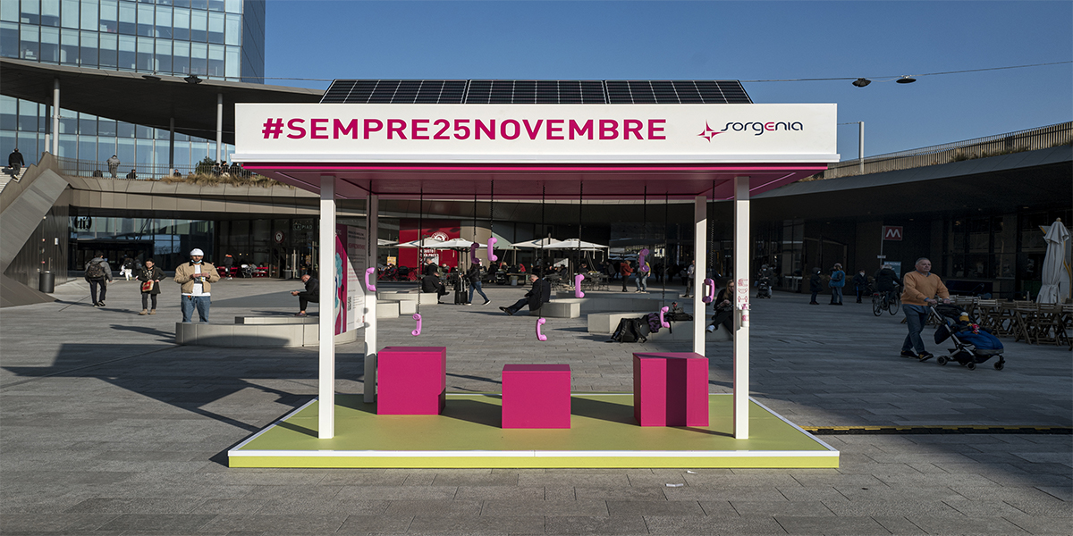 Sorgenia Installazione #Sempre24Novembre (Ph. Guido Morozzi) Sorgenia Installazione #Sempre24Novembre (Ph. Guido Morozzi)