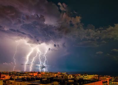 temporale fulmine meteo maltempo pioggia nuvole