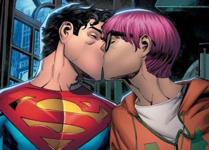 Dc Comics, torna Superman ed è bisessuale: l'annuncio nel #comingoutday