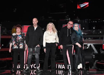 Ascolti tv The Voice senior batte Grande fratello Vip Crozza podio