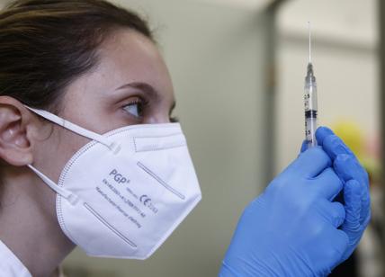 Covid in Lombardia, oltre 3,2 milioni vaccinati con la terza dose