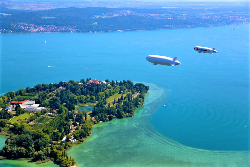 Zeppeling sopra il lago Zeppeling sopra il lago