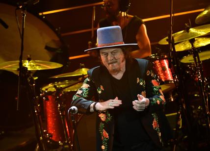 Definì l’amico “donnaiolo”, Zucchero condannato per diffamazione