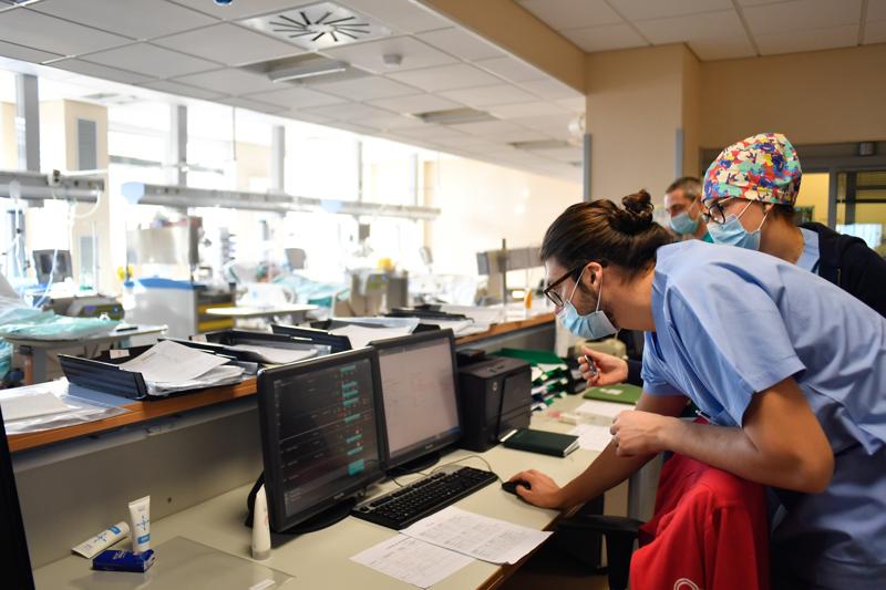 medici infermieri ospedali sanità telemedicina