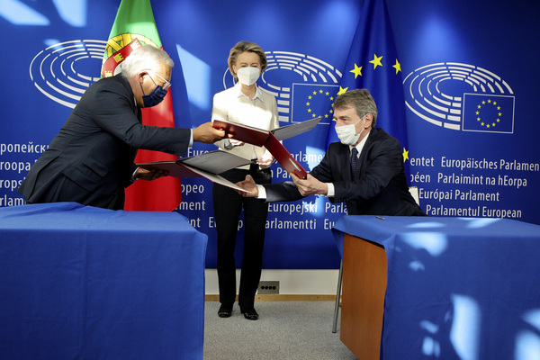 (fonte Lapresse)
