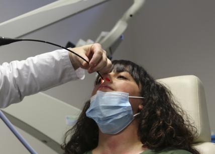 Coronavirus, 21.261 nuovi casi. Decessi in calo 376. Positività giù al 5,9% Coronavirus, 21.261 nuovi casi. Decessi in calo 376. Positività giù al 5,9%