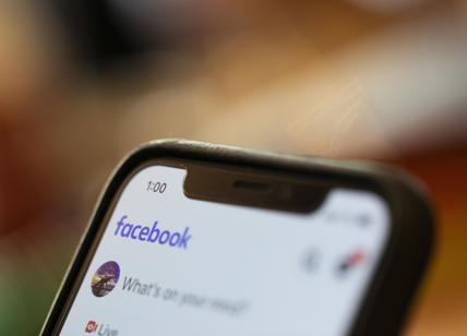 Facebook: 150 milioni di like per i quotidani, che perdono 10 milioni di copie
