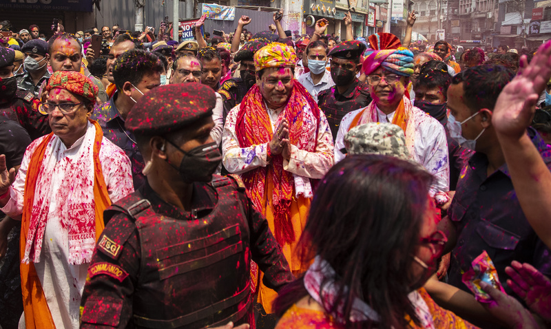 Holi Festival, la festa dei colori in India (fonte Lapresse )