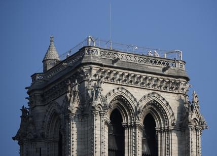 Notre Dame, 2 anni dopo l'incendio Macron atteso in cantiere cattedrale