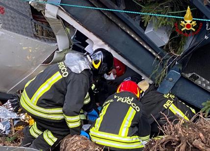 Strage funivia, il piccolo Eitan ha aperto gli occhi. Accanto a lui la zia