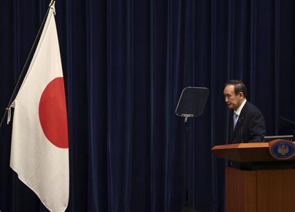 Giappone, il premier Suga si dimette. Corsa al successore, su la borsa