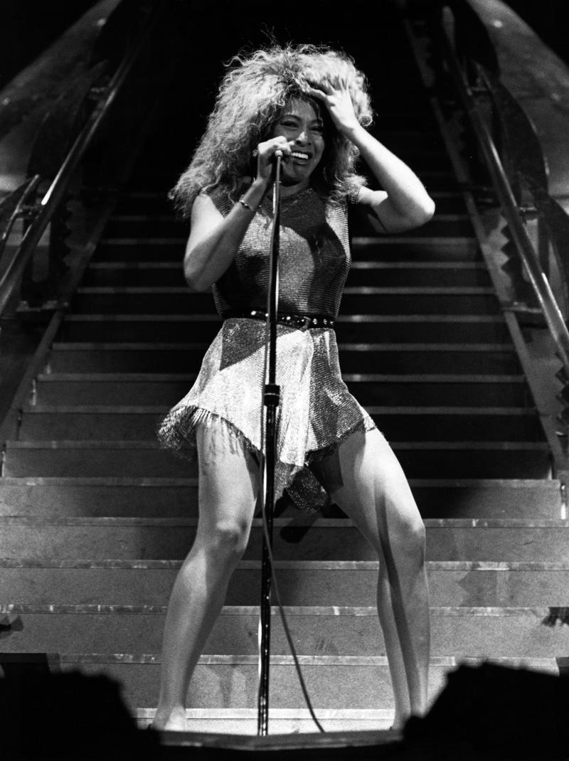 Con oltre 100 milioni di dischi venduti, Tina Turner è una delle cantanti di maggior successo commerciale di ogni tempo. Nel corso della sua carriera ha conquistato anche 12 Grammy Awards, oltre ad avere il proprio nome iscritto nelle celebri "Walk of Fame" di Holylwood e di St Louis  
