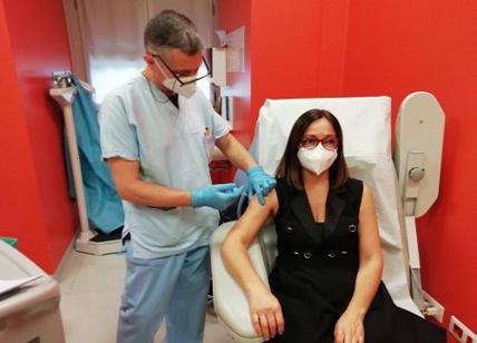 Covid, prime vaccinazioni negli ospedali milanesi. FOTO