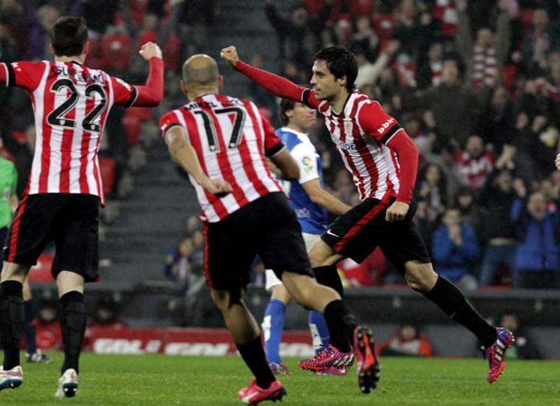 16. Athletic Bilbao: giocare in difesa... dell’identità – Caso davvero unico al mondo l'Athletic ha anteposto le ragioni dell'identità al conseguimento del risultato, sportivo ed economico. Conoscere meglio questa storia può insegnarci molto sul legame che invece abbiamo noi con le nostre squadre del cuore 16. Athletic Bilbao: giocare in difesa... dell’identità – Caso davvero unico al mondo l'Athletic ha anteposto le ragioni dell'identità al conseguimento del risultato, sportivo ed economico. Conoscere meglio questa storia può insegnarci molto sul legame che invece abbiamo noi con le nostre squadre del cuore