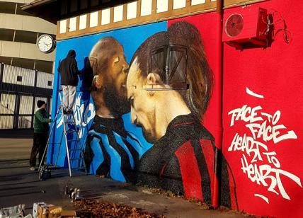Lukaku vs Ibrahimovic: il nuovo murale compare a San Siro