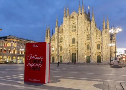 “Cent’Anni di Giga, Minuti e Sms”: l'installazione di iliad in Piazza Duomo