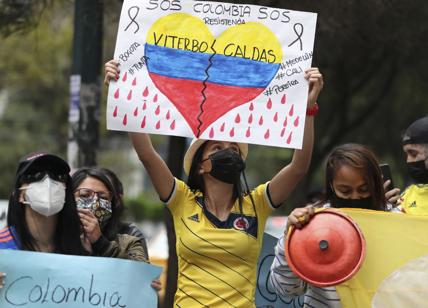 Proteste in Colombia, le voci da Bogotà: "Tanta paura, ma la speranza è viva"
