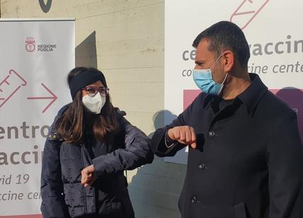 Avviata in Puglia campagna di vaccinazione per docenti e personale scolastico