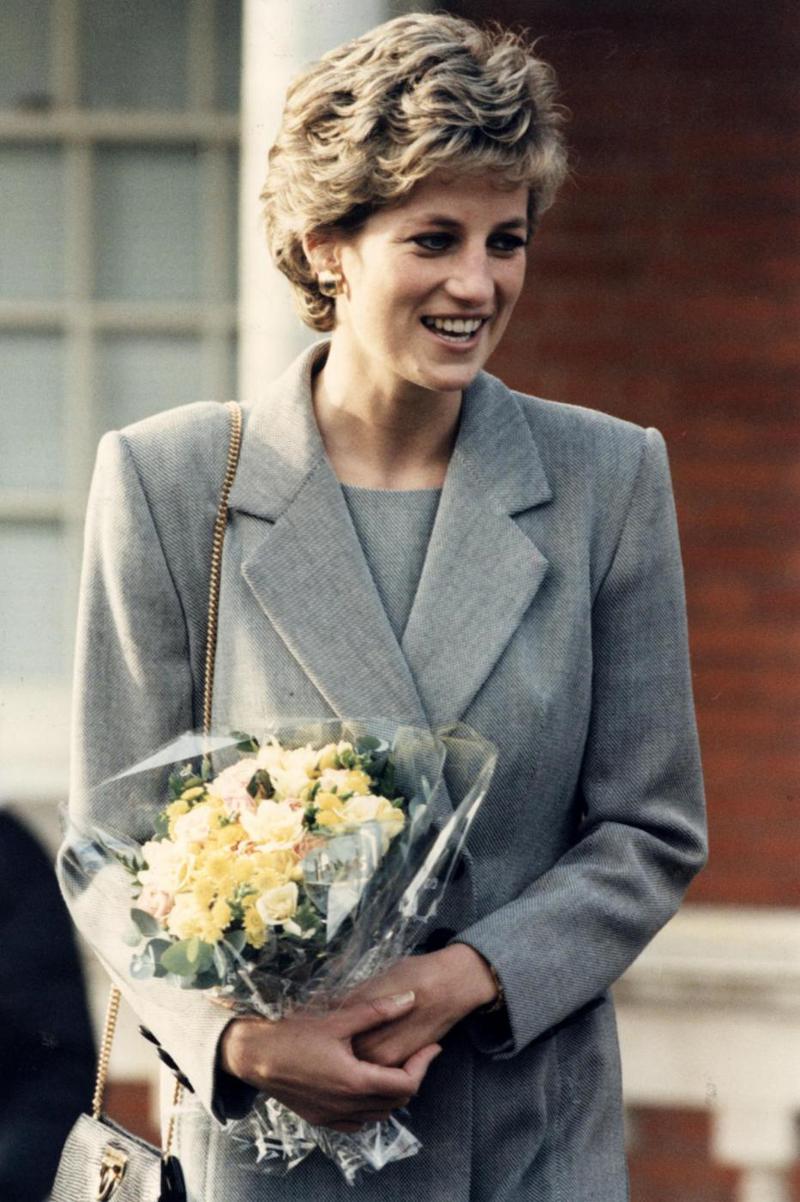 Diana Spencer: era dai tempi della sua morte prematura che il Regno Unito non viveva un lutto con tanta partecipazione Diana Spencer: era dai tempi della sua morte prematura che il Regno Unito non viveva un lutto con tanta partecipazione