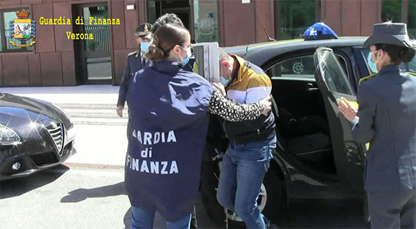 foto polizia cronache