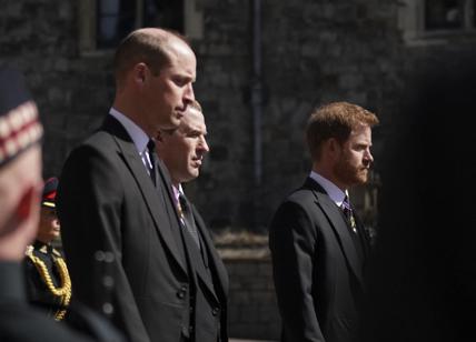 Royal Family, lite furibonda tra Harry e William al funerale del nonno