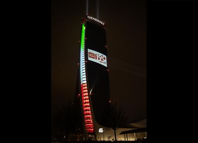 Generali Torre illuminata 01