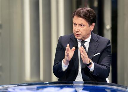 La strategia di Conte: il Recovery Plan per fare scacco matto a Renzi