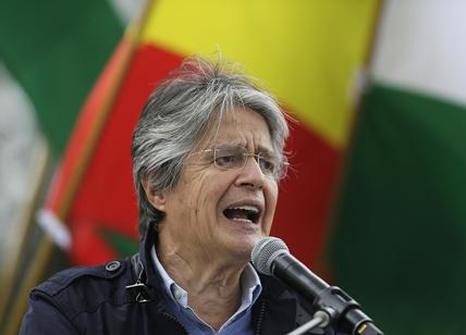 Elezioni Ecuador, niente svolta a sinistra. Vince il banchiere di destra Lasso