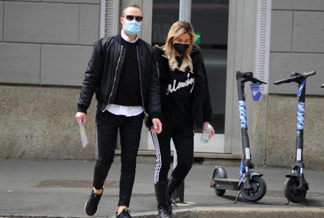 titolo:Milano,Diletta Leotta passeggiata in centro insieme a Daniele Battaglia iPa