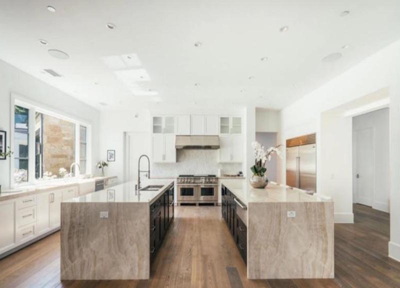 Madonna compra per 19,2 milioni usd la casa del cantante"Wekend" a Hidden Hills, Los Angeles IPA